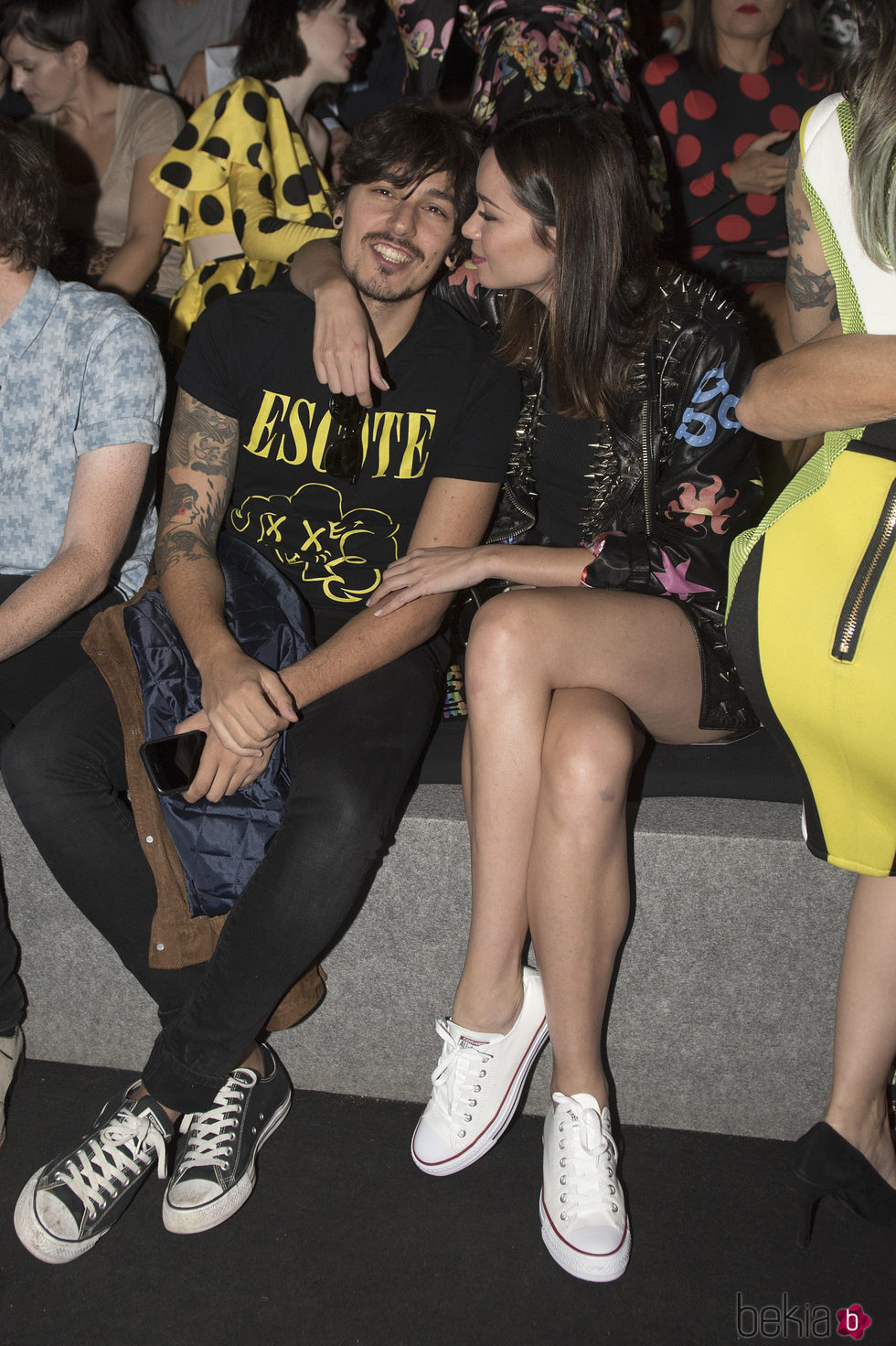 Dafne Fernández y Mario Chavarría en el desfile primavera/verano 2017 de Maya Hansen and Maria Escote en Madrid Fashion Week