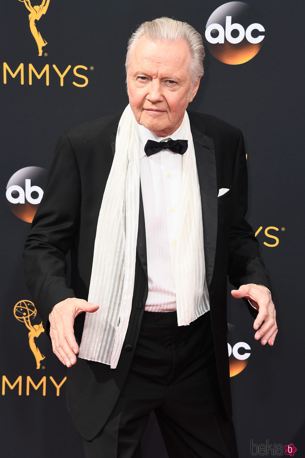 Jon Voight en la alfombra roja de los Premios Emmy 2016