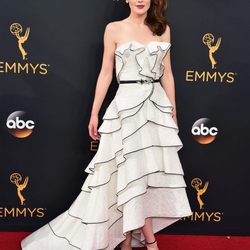 Michelle Dockery en la alfombra roja de los Premios Emmy 2016