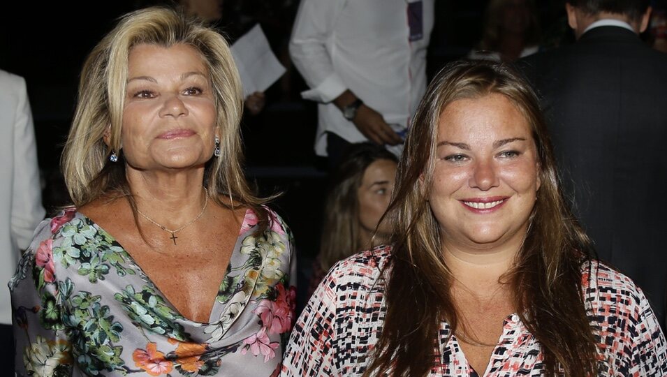 Cari Lapique y Caritina Goyanes en el desfile de Jorge Vázquez colección primavera/verano 2017 en la Madrid Fashion Week