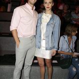 Lulu Figueroa y Adrián Saavedra en el desfile de 2NDSkin colección primavera/verano 2017 en la Madrid Fashion Week