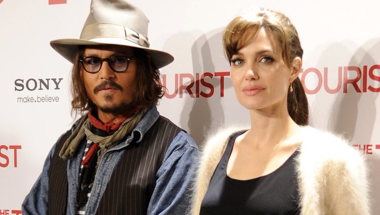 Angelina Jolie y Johnny Deep en la premier de 'The tourist'