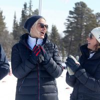 Mette-Marit de Noruega y su cuñada Marta Luisa de Noruega ríen divertidas