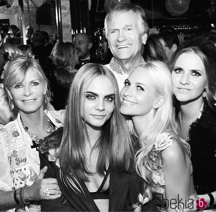 La familia Delevingne al completo