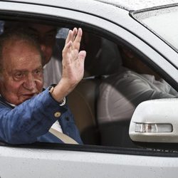 El Rey Juan Carlos a su llegada a Cartagena de Indias para la firma de paz entre Colombia y las FARC