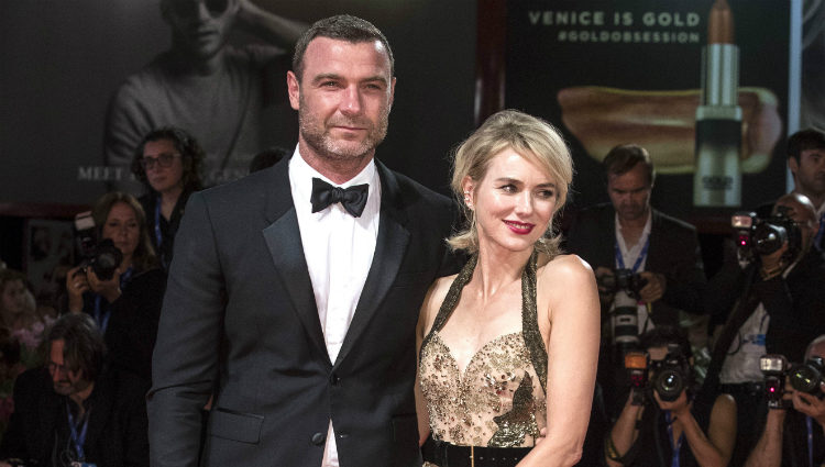 Naomi Watts y Liev Schreiber en el Festival de Cine de Venecia 2016