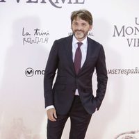 Fernando Tejero en el estreno de 'Un monstruo viene a verme'