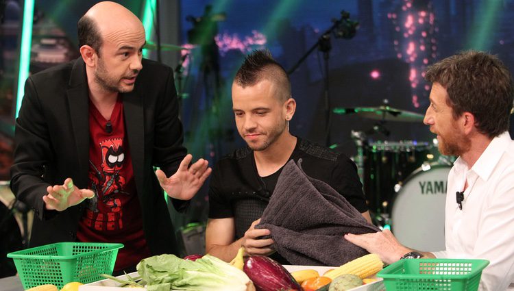 David Muñoz comiendo los platos de 'El hormiguero'