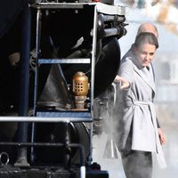 Kate Middleton junto a un tren antiguo en Carcross durante su viaje oficial a Canadá