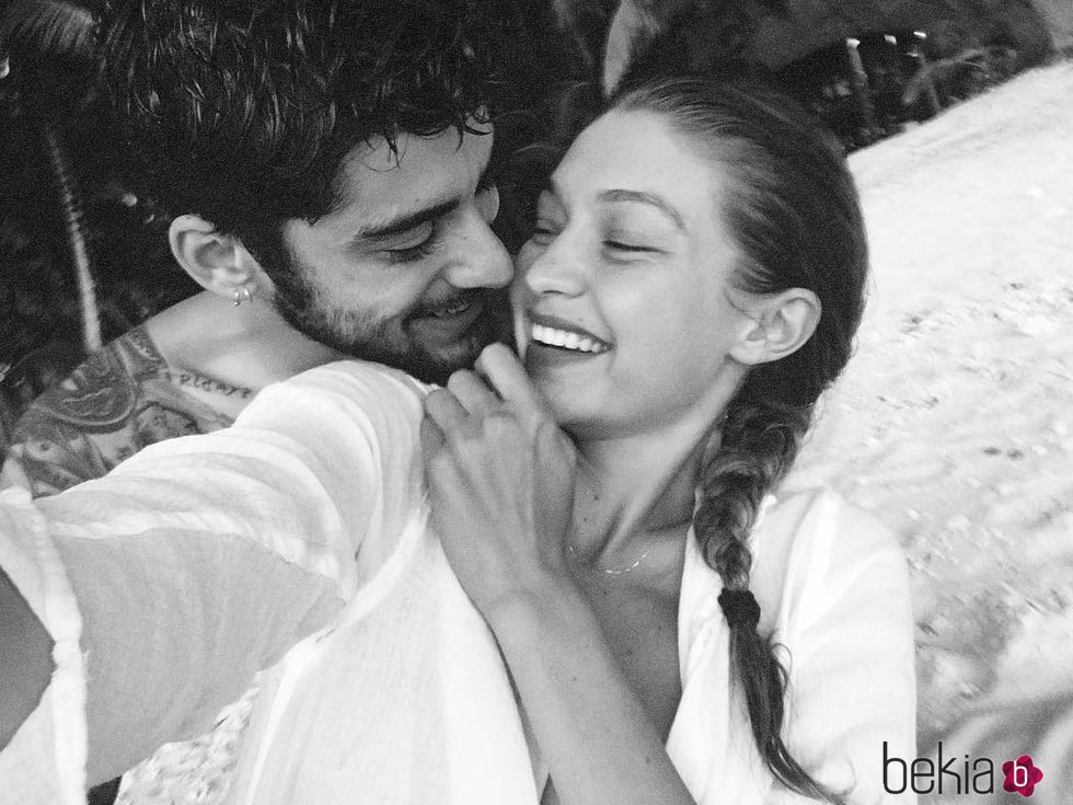 Gigi Hadid y Zayn Malik muestran su amor en Instagram