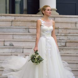 Marta Hazas llegando a su boda con Javier Veiga en Santander