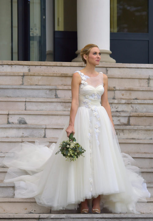 Marta Hazas llegando a su boda con Javier Veiga en Santander