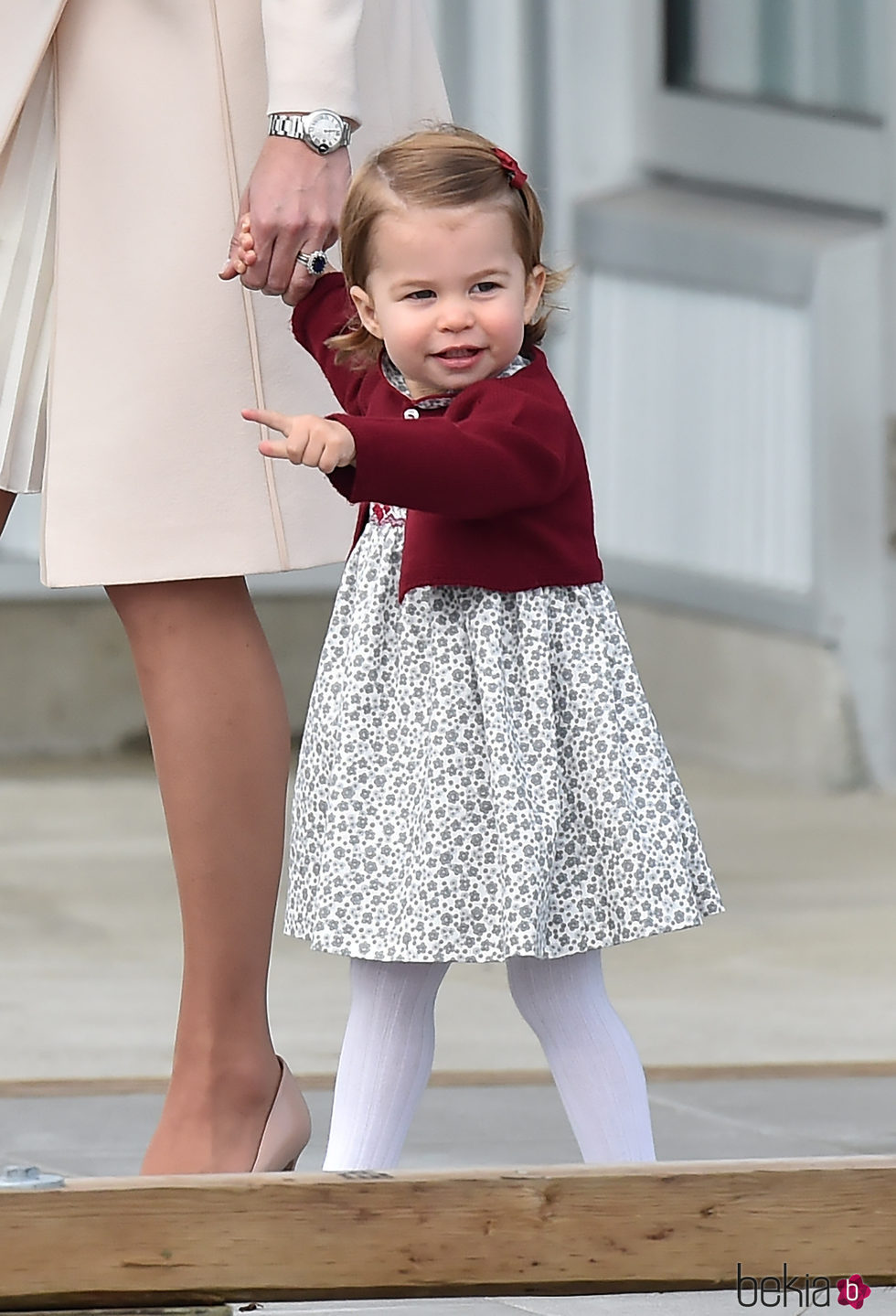 Carlota de Cambridge despidiéndose de Canadá