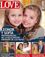 Leonor y Sofía, protagonistas de la felicitación navideña de los Reyes en Love