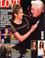 Richard Gere en la portada de Love mostrando su amor a Alejandra Silva